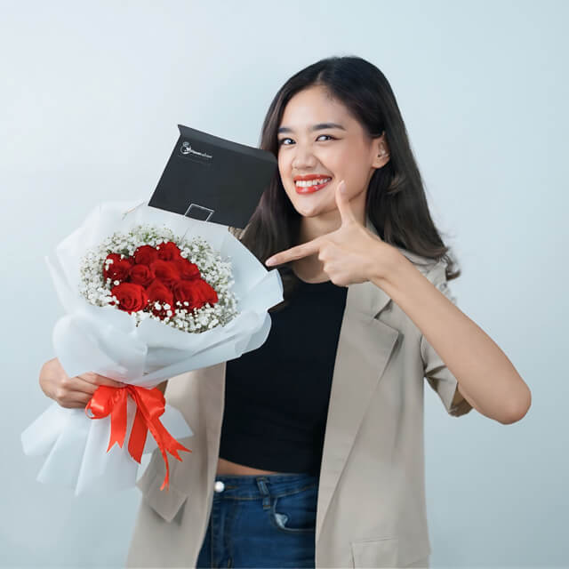 Buket Bunga Untuk Pacar Wanita Romantis